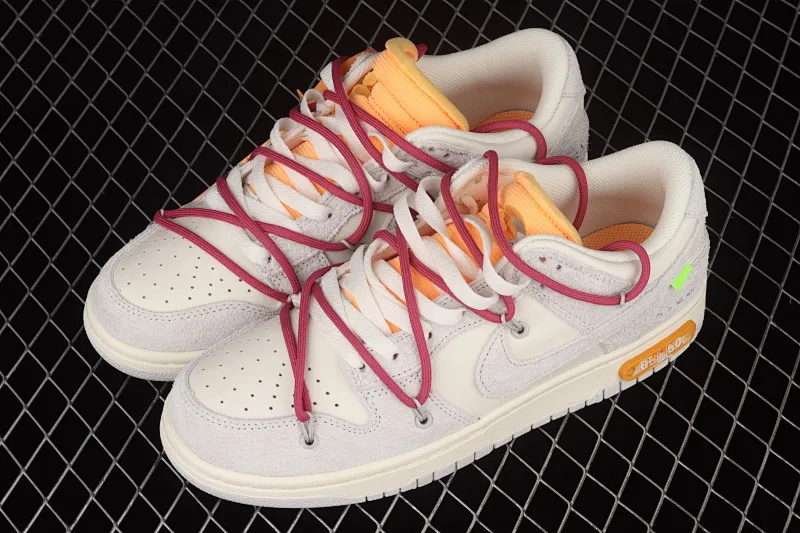 All Categories Nk SB Dunk Series Nk SB Dunk Low low-top sneakers OF x Nk Dunk Low "12 of 50" OW suede SB smashed backboard fashion casual sneakers DJ0950-114